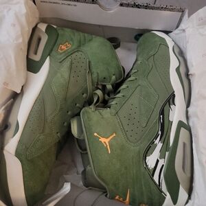 Jordan Athletic Shoes in Green and Orange